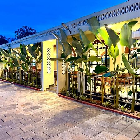 Jaladarshini Lakeside Gardens Bed and Breakfast Kollam Exterior foto