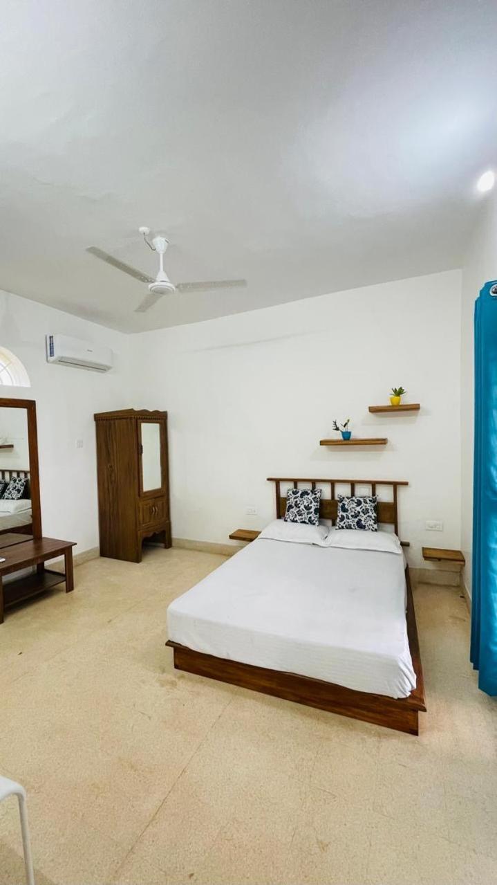 Jaladarshini Lakeside Gardens Bed and Breakfast Kollam Exterior foto
